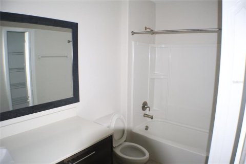 Adosado en venta en Haines City, Florida, 2 dormitorios, 136.01 m2 № 1876267 - foto 5