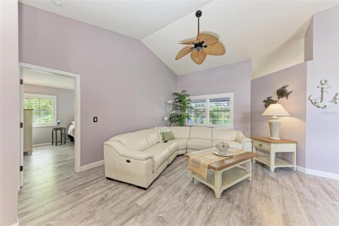 House in Venice, Florida 3 bedrooms, 200.3 sq.m. № 2272739 - photo 16