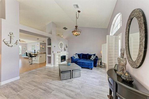 House in Venice, Florida 3 bedrooms, 200.3 sq.m. № 2272739 - photo 8