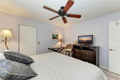 House in Venice, Florida 3 bedrooms, 200.3 sq.m. № 2272739 - photo 12