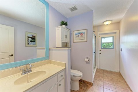 House in Venice, Florida 3 bedrooms, 200.3 sq.m. № 2272739 - photo 30