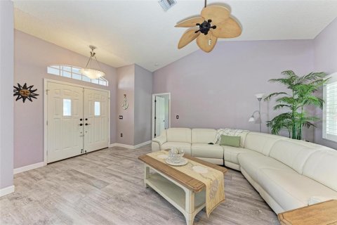 House in Venice, Florida 3 bedrooms, 200.3 sq.m. № 2272739 - photo 15