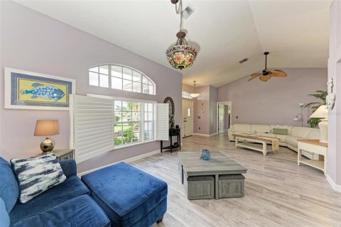 House in Venice, Florida 3 bedrooms, 200.3 sq.m. № 2272739 - photo 18