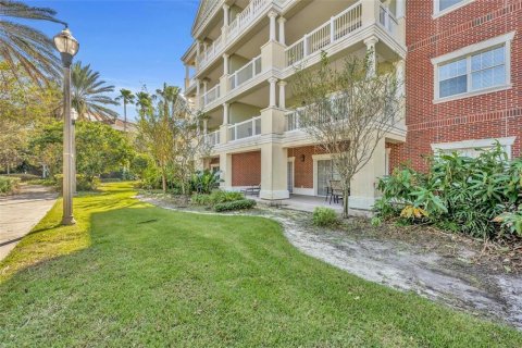 Condo in Four Corners, Florida, 3 bedrooms № 2203392 - photo 27