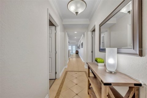 Condo in Four Corners, Florida, 3 bedrooms № 2203392 - photo 3