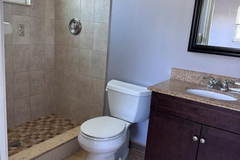 Immobilier commercial à vendre à Seminole, Floride: 4 chambres, 177.81 m2 № 2354490 - photo 3