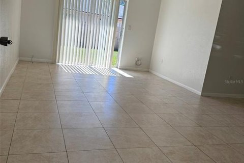 Immobilier commercial à vendre à Seminole, Floride: 4 chambres, 177.81 m2 № 2354490 - photo 5
