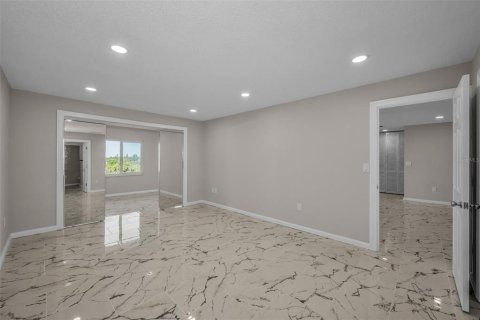 Copropriété à vendre à Belleair Bluffs, Floride: 2 chambres, 146.79 m2 № 2125087 - photo 19