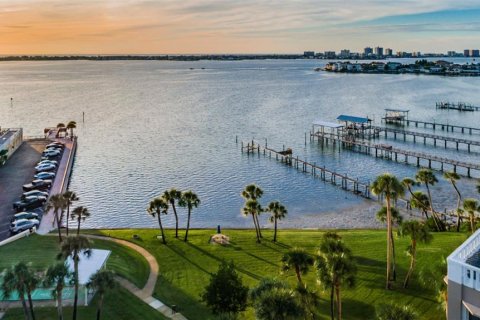 Copropriété à vendre à Belleair Bluffs, Floride: 2 chambres, 146.79 m2 № 2125087 - photo 23