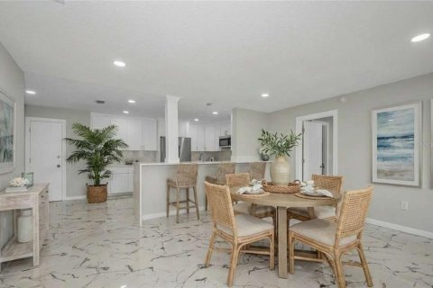 Copropriété à vendre à Belleair Bluffs, Floride: 2 chambres, 146.79 m2 № 2125087 - photo 5