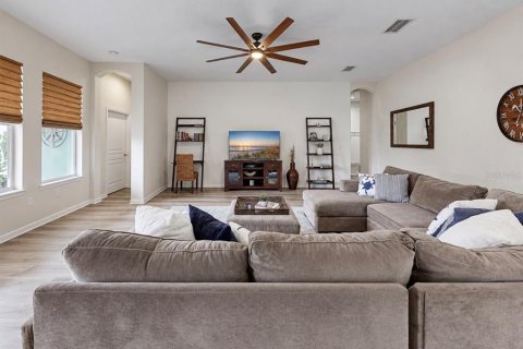 Villa ou maison à vendre à Apollo Beach, Floride: 4 chambres, 294.22 m2 № 2416863 - photo 16