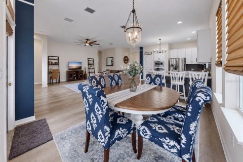 Villa ou maison à vendre à Apollo Beach, Floride: 4 chambres, 294.22 m2 № 2416863 - photo 11