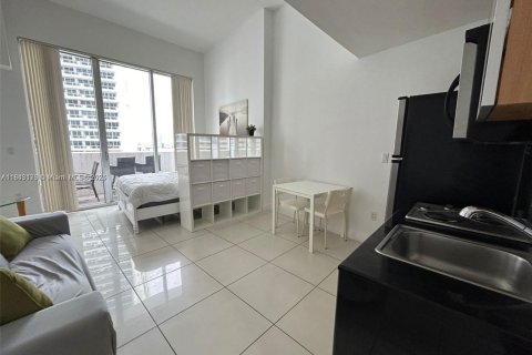 Copropriété à louer à Miami, Floride: 37.25 m2 № 1836300 - photo 3
