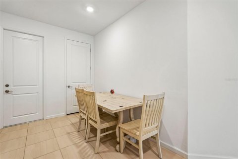 Купить виллу или дом в Энглвуд, Флорида 3 комнаты, 130.99м2, № 2361550 - фото 8