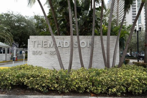 Copropriété à louer à Miami, Floride: 2 chambres, 78.78 m2 № 2343576 - photo 4