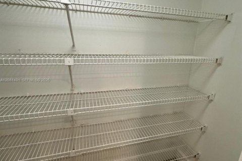 Copropriété à louer à Miami, Floride: 2 chambres, 78.78 m2 № 2343576 - photo 17