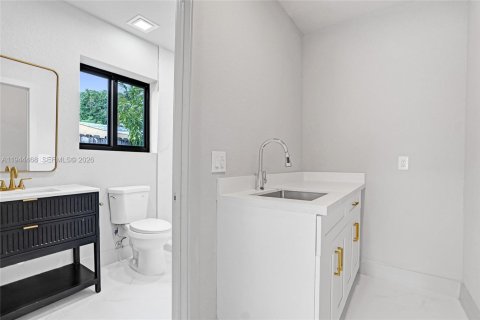 Купить виллу или дом в Форт-Лодердейл, Флорида 5 спален, 160.44м2, № 2002230 - фото 26