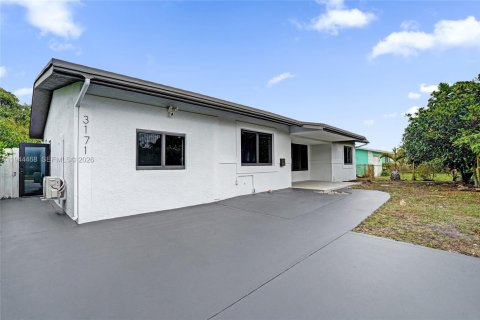 Купить виллу или дом в Форт-Лодердейл, Флорида 5 спален, 160.44м2, № 2002230 - фото 9