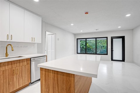 Купить виллу или дом в Форт-Лодердейл, Флорида 5 спален, 160.44м2, № 2002230 - фото 18