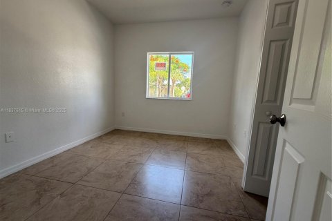 Condo in Homestead, Florida, 3 bedrooms  № 1888791 - photo 4