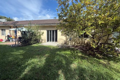 Condo in Homestead, Florida, 3 bedrooms  № 1888791 - photo 11