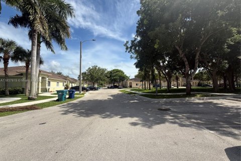 Condo in Homestead, Florida, 3 bedrooms  № 1888791 - photo 14