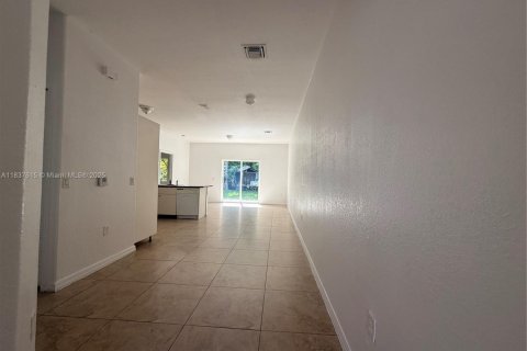Condo in Homestead, Florida, 3 bedrooms  № 1888791 - photo 2