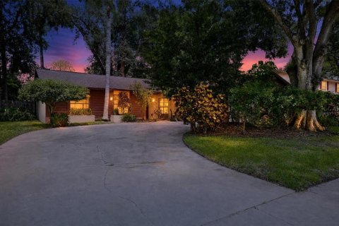Casa en Tampa, Florida 3 dormitorios, 145.76 m2 № 2366546
