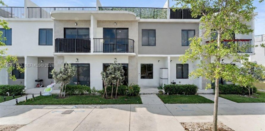 Touwnhouse à Homestead, Floride 4 chambres, 129.88 m2 № 2241978