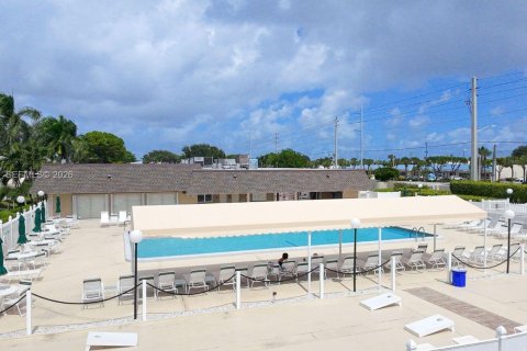 Купить кондоминиум в Делрей-Бич, Флорида 2 спальни, 106.65м2, № 2045949 - фото 30