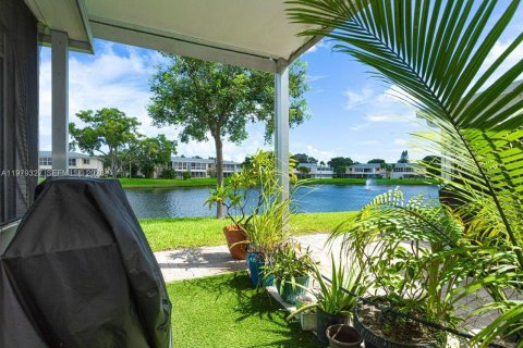 Купить кондоминиум в Делрей-Бич, Флорида 2 спальни, 106.65м2, № 2045949 - фото 22