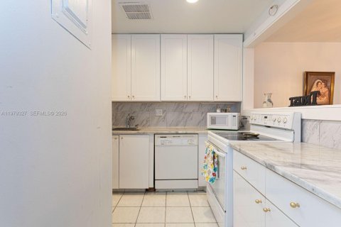 Купить кондоминиум в Делрей-Бич, Флорида 2 спальни, 106.65м2, № 2045949 - фото 8