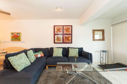 Купить кондоминиум в Делрей-Бич, Флорида 2 спальни, 106.65м2, № 2045949 - фото 17