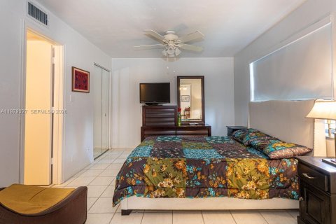 Купить кондоминиум в Делрей-Бич, Флорида 2 спальни, 106.65м2, № 2045949 - фото 9