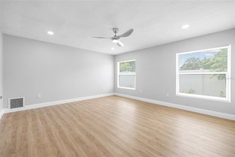 Villa ou maison à vendre à Saint Petersburg, Floride: 4 chambres, 176.51 m2 № 2284970 - photo 28