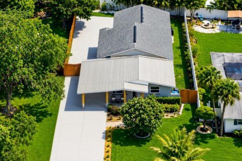 Villa ou maison à vendre à Saint Petersburg, Floride: 4 chambres, 176.51 m2 № 2284970 - photo 2