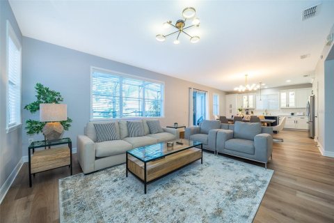 Villa ou maison à vendre à Davenport, Floride: 6 chambres, 324.41 m2 № 1544698 - photo 11