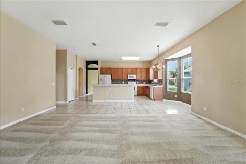House in Oviedo, Florida 4 bedrooms, 208.84 sq.m. № 1850084 - photo 7