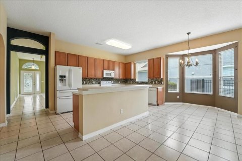 House in Oviedo, Florida 4 bedrooms, 208.84 sq.m. № 1850084 - photo 4