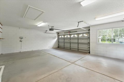 House in Oviedo, Florida 4 bedrooms, 208.84 sq.m. № 1850084 - photo 16