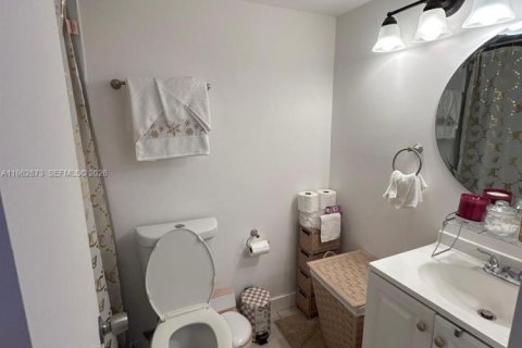 Copropriété à vendre à Deerfield Beach, Floride: 2 chambres, 88.26 m2 № 2031642 - photo 3