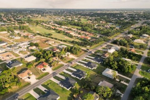 Terrain à vendre à Lehigh Acres, Floride № 1991488 - photo 9