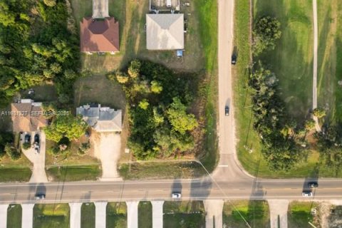 Terrain à vendre à Lehigh Acres, Floride № 1991488 - photo 8