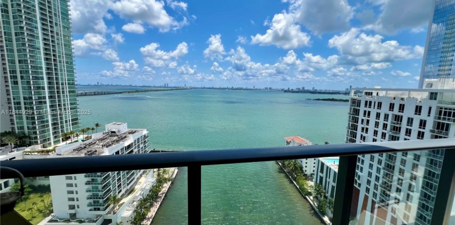Condo à Miami, Floride, 2 chambres № 1840727