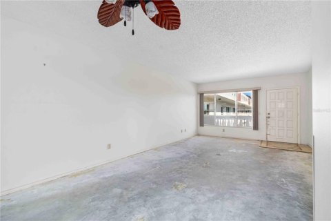 Condo in Clearwater, Florida, 2 bedrooms № 2143408 - photo 6
