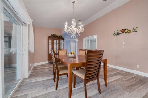 Villa ou maison à vendre à Palm Harbor, Floride: 4 chambres, 191.01 m2 № 1907712 - photo 12