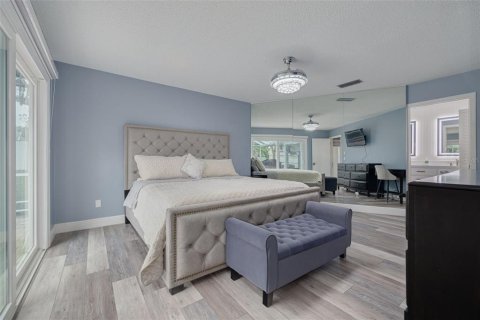 Villa ou maison à vendre à Palm Harbor, Floride: 4 chambres, 191.01 m2 № 1907712 - photo 4