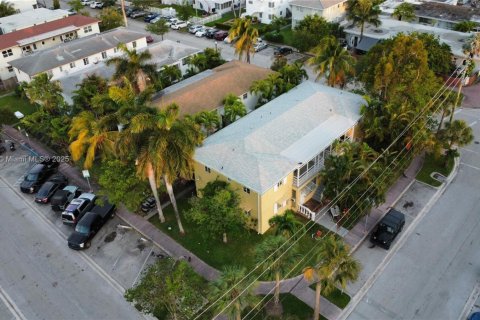 Propiedad comercial en venta en Miami Beach, Florida, 412.39 m2 № 1985670 - foto 4