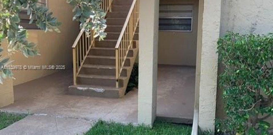 Appartement à Coral Springs, Floride 2 chambres, 81.75 m2 № 1830699