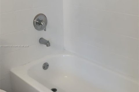 Appartement à louer à Coral Springs, Floride: 2 chambres, 81.75 m2 № 1830699 - photo 23